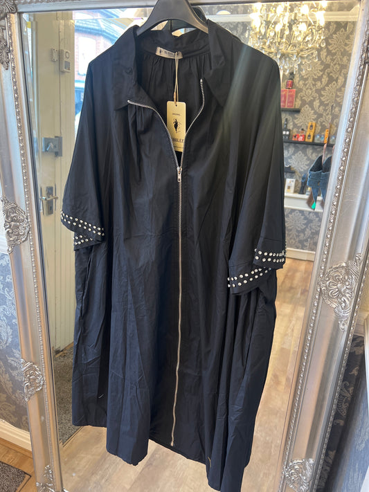 Diamond studied black zip up dress