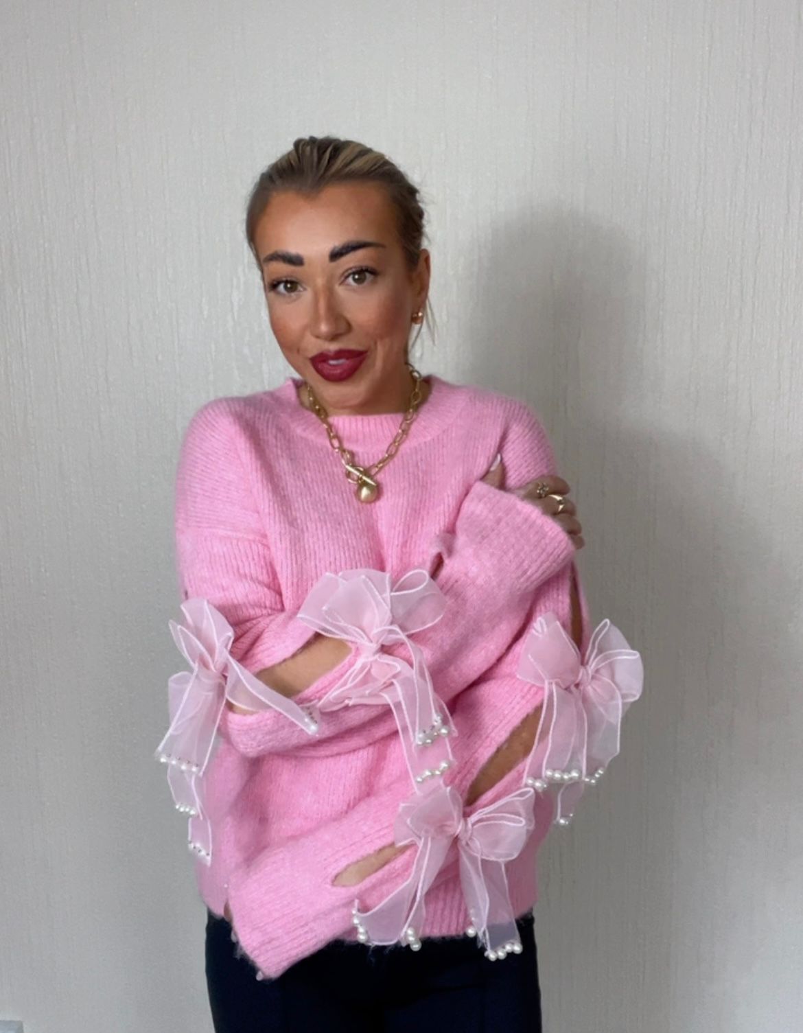 Bow sleeve jumper